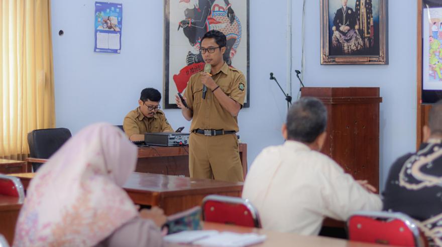 Sosialisasi Sistem Informasi Desa untuk Reformasi Birokrasi Kalurahan Sendangsari